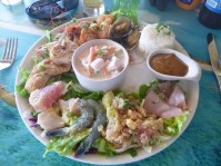 3. 1er jour à Tahiti et donc 1er plateau de fruits de mer, évidemment... Une merveille pour les papilles !